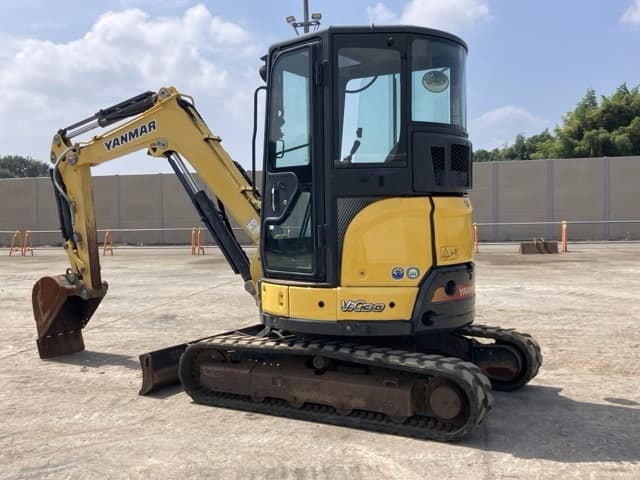 MINI EXCAVATOR — Auction (lot 8459-160)