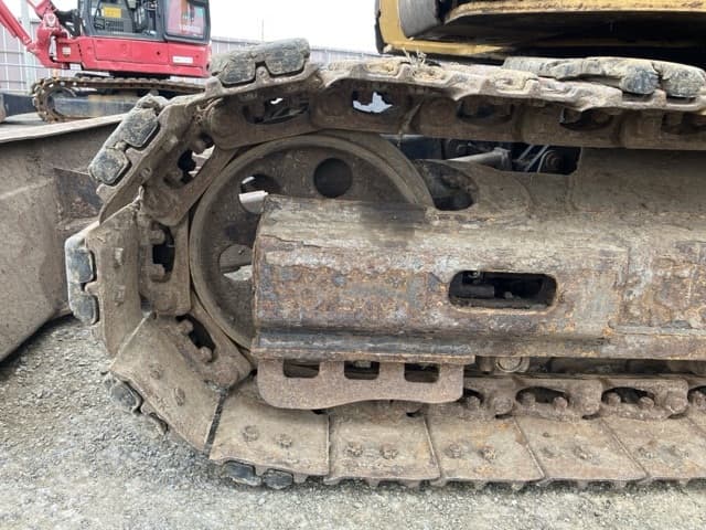 MINI EXCAVATOR — Auction (lot 8459-164)