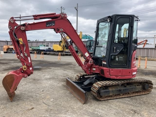 MINI EXCAVATOR — Auction (lot 8459-171)