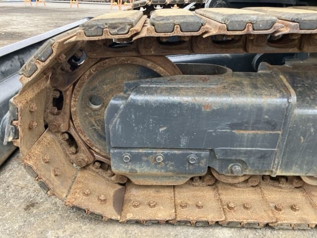 MINI EXCAVATOR — Auction (lot 8459-172)