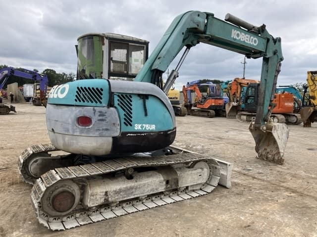 EXCAVATOR — Auction (lot 8459-176)