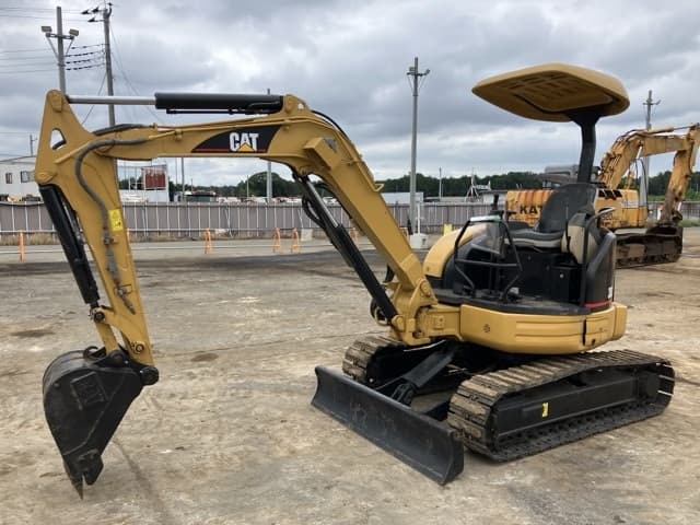 MINI EXCAVATOR — Auction (lot 8459-177)