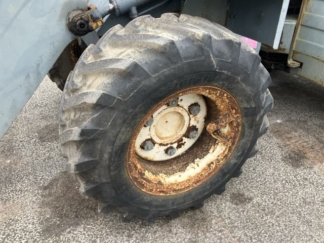 MINI WHEEL LOADER — Auction (lot 8459-179)