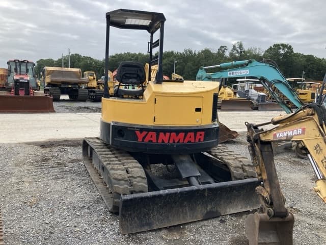 MINI EXCAVATOR — Auction (lot 8459-1807)