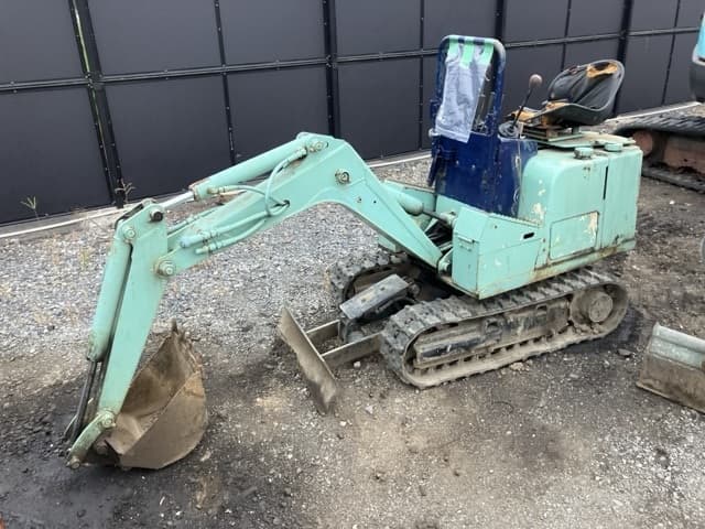 MINI EXCAVATOR — Auction (lot 8459-1809)
