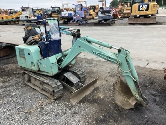 MINI EXCAVATOR — Auction (lot 8459-1809)