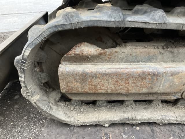 MINI EXCAVATOR — Auction (lot 8459-1810)