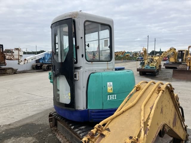 MINI EXCAVATOR — Auction (lot 8459-1814)