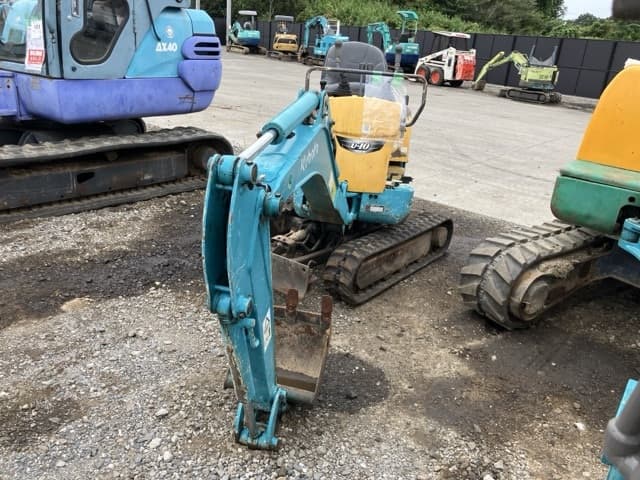 MINI EXCAVATOR — Auction (lot 8459-1817)