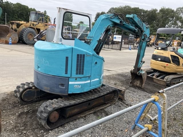 MINI EXCAVATOR — Auction (lot 8459-1818)