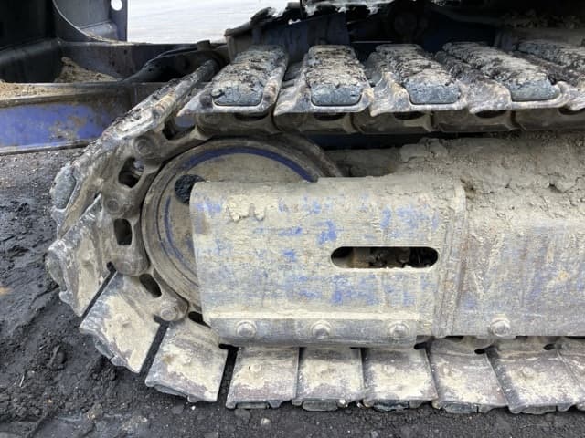 MINI EXCAVATOR — Auction (lot 8459-1820)