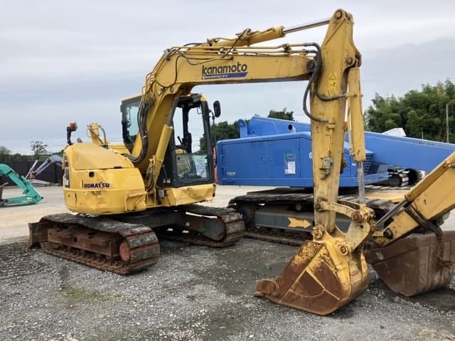 EXCAVATOR — Auction (lot 8459-1821)