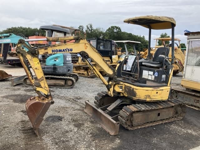MINI EXCAVATOR — Auction (lot 8459-1824)