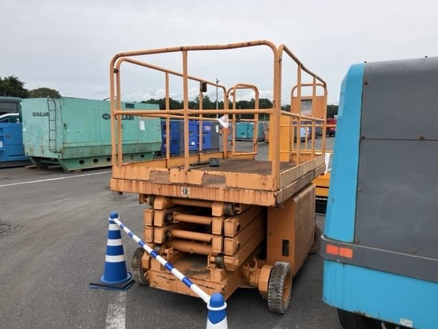 AERIAL WORK PLATFORM — Auction (lot 8459-1829)