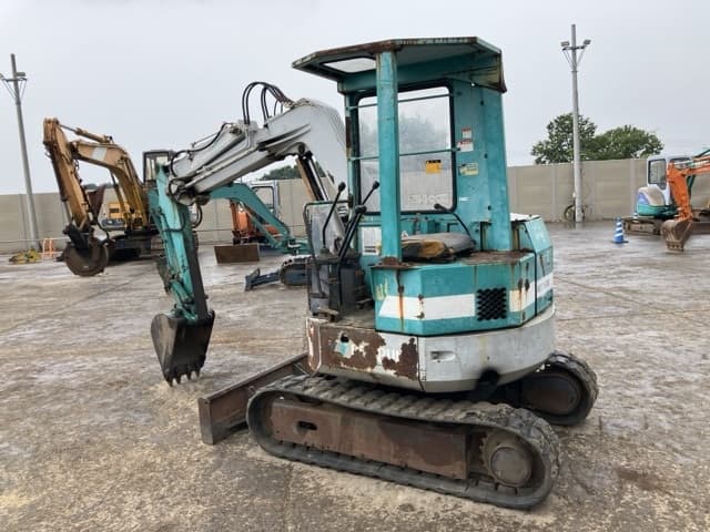 MINI EXCAVATOR — Auction (lot 8459-183)