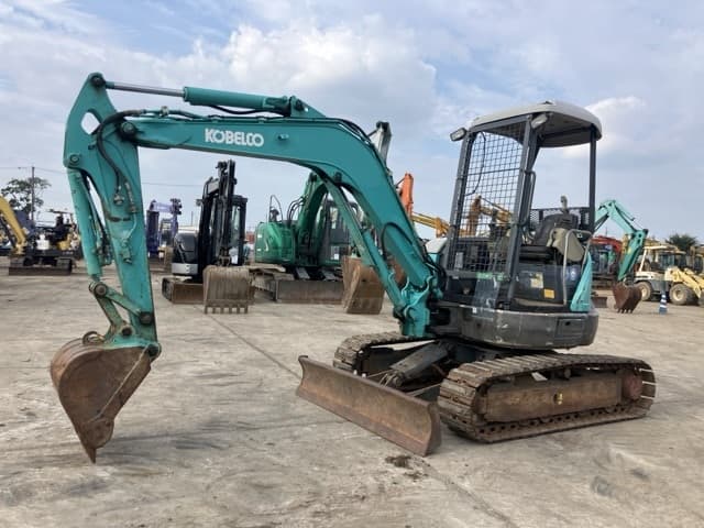 MINI EXCAVATOR — Auction (lot 8459-184)