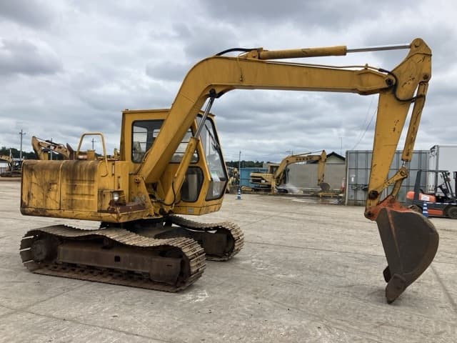 EXCAVATOR — Auction (lot 8459-19)