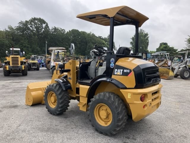 MINI WHEEL LOADER — Auction (lot 8459-192)