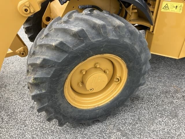 MINI WHEEL LOADER — Auction (lot 8459-192)