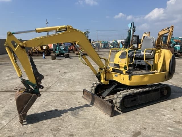 MINI EXCAVATOR — Auction (lot 8459-195)