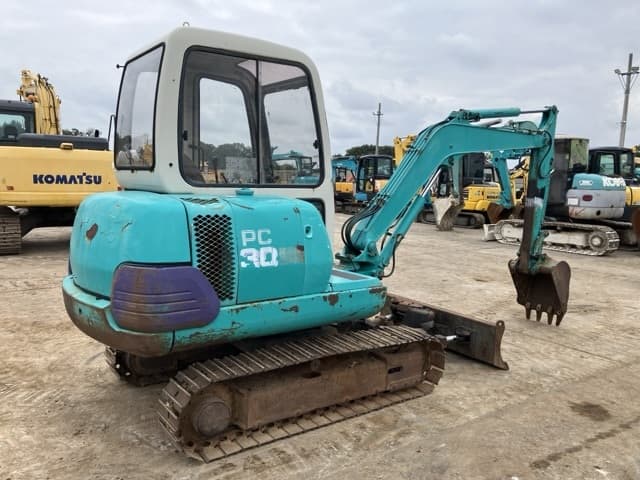 MINI EXCAVATOR — Auction (lot 8459-196)