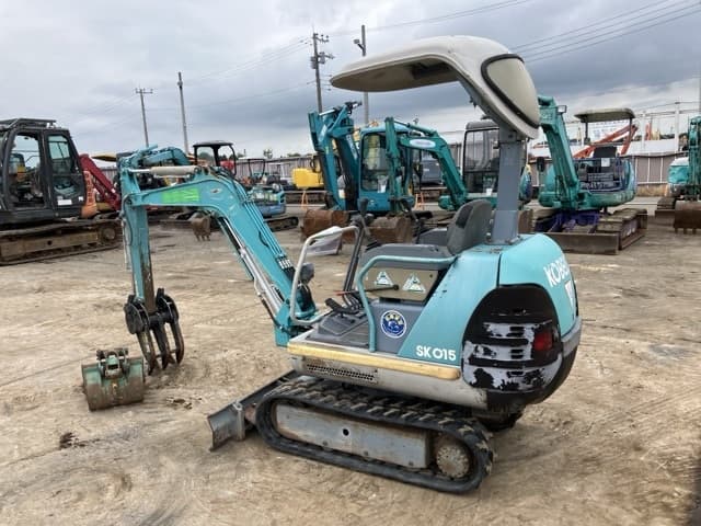 MINI EXCAVATOR — Auction (lot 8459-197)