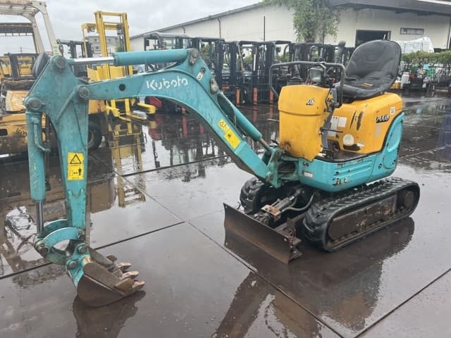 MINI EXCAVATOR — Auction (lot 8459-20008)