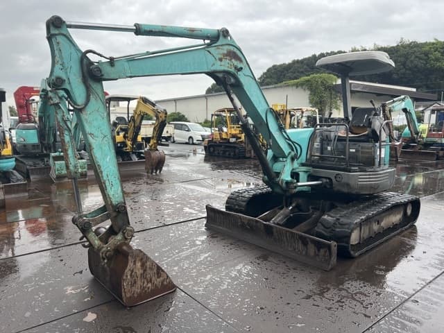 MINI EXCAVATOR — Auction (lot 8459-20012)