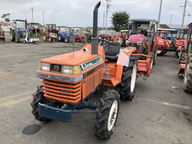 Tractor — Auction (lot 8459-2011)
