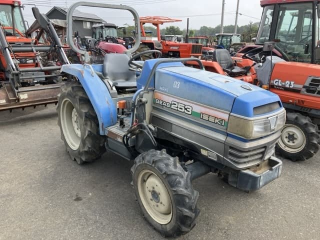 Tractor — Auction (lot 8459-2019)