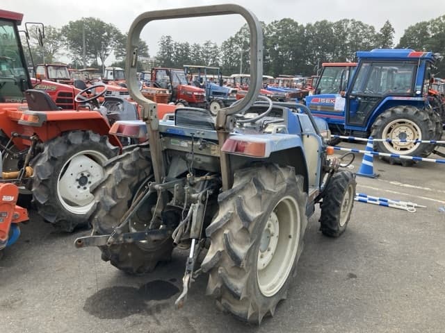 Tractor — Auction (lot 8459-2019)