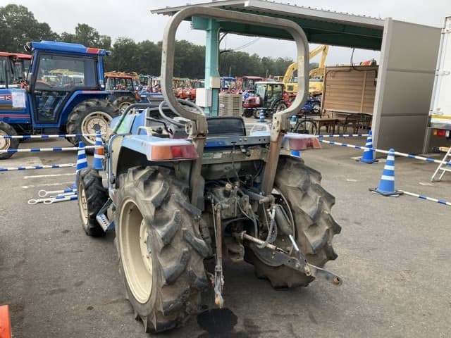 Tractor — Auction (lot 8459-2019)