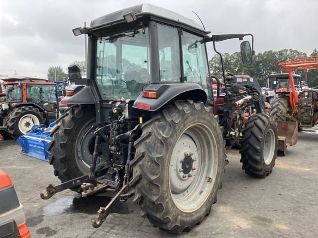 Tractor — Auction (lot 8459-2027)