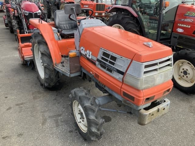 Tractor — Auction (lot 8459-2028)
