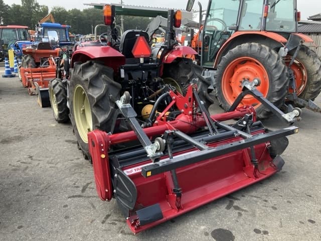 Tractor — Auction (lot 8459-2030)