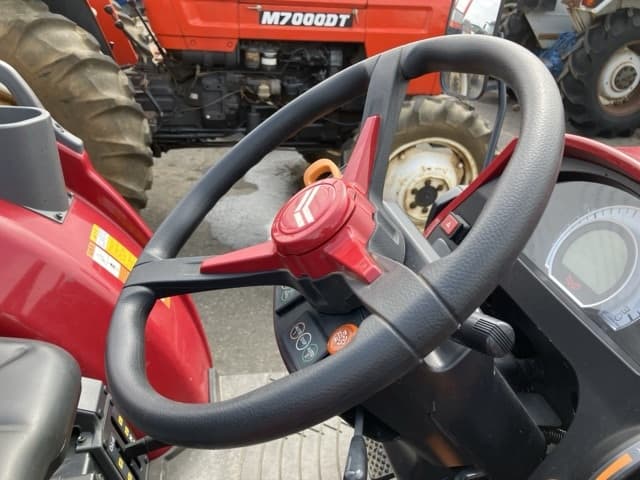 Tractor — Auction (lot 8459-2030)