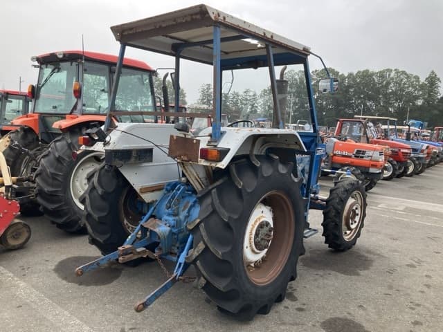 Tractor — Auction (lot 8459-2038)