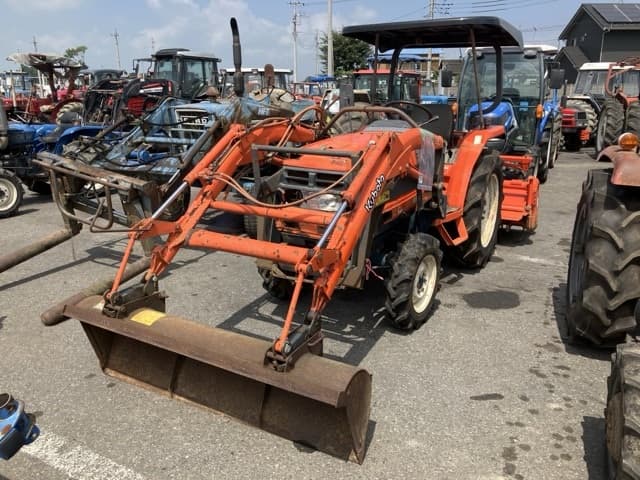 Tractor — Auction (lot 8459-2039)