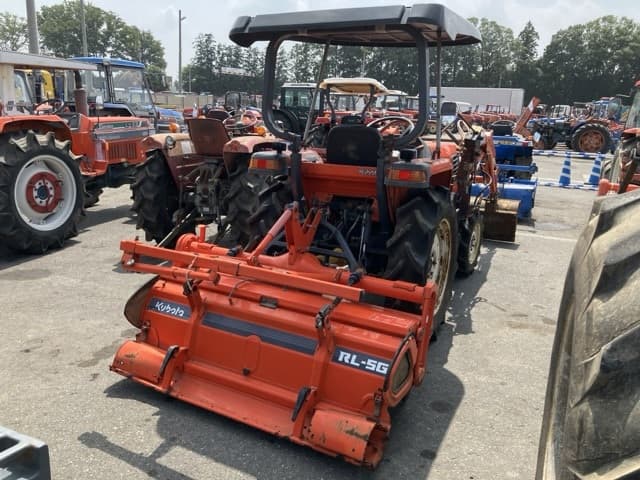 Tractor — Auction (lot 8459-2039)