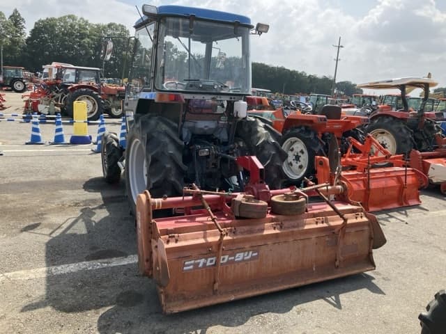 Tractor — Auction (lot 8459-2041)