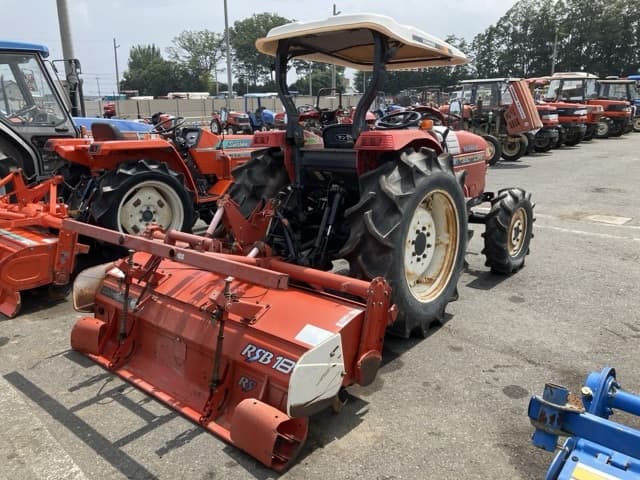 Tractor — Auction (lot 8459-2044)