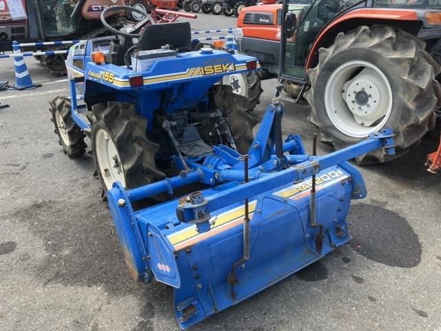 Tractor — Auction (lot 8459-2045)
