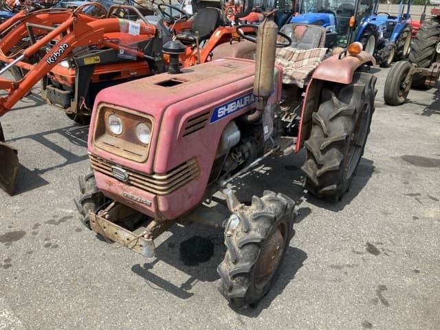 Tractor — Auction (lot 8459-2049)