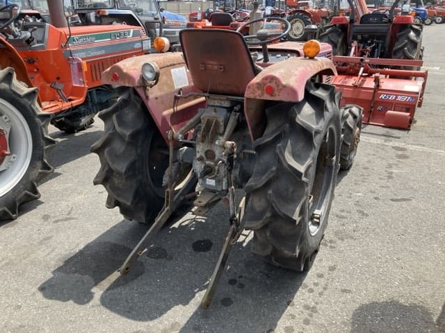 Tractor — Auction (lot 8459-2049)