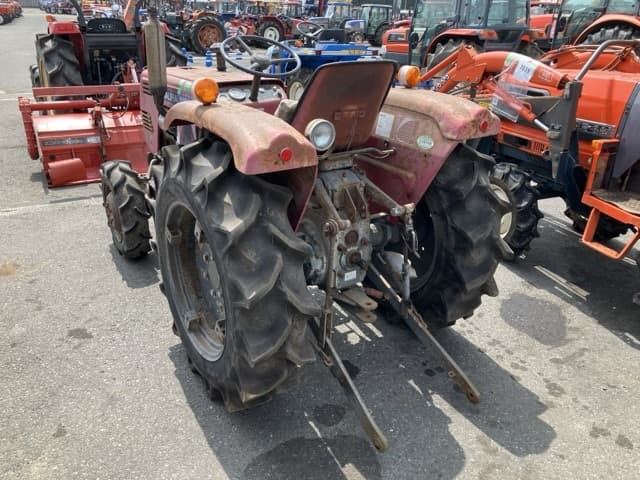 Tractor — Auction (lot 8459-2049)