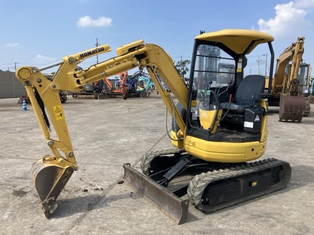 MINI EXCAVATOR — Auction (lot 8459-205)