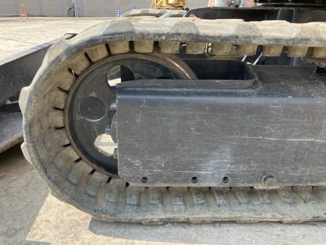 MINI EXCAVATOR — Auction (lot 8459-205)