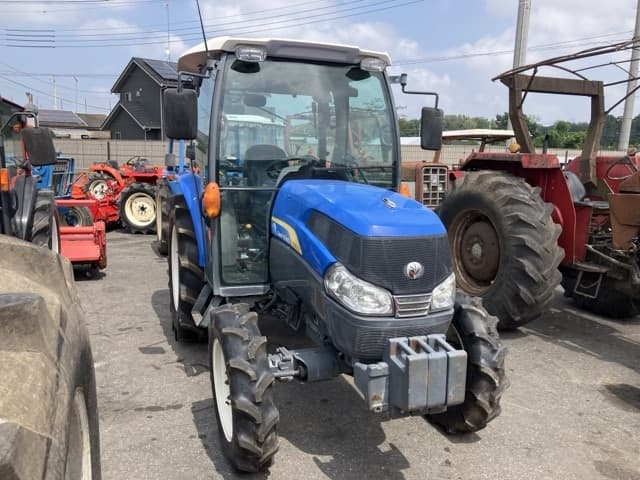 Tractor — Auction (lot 8459-2052)