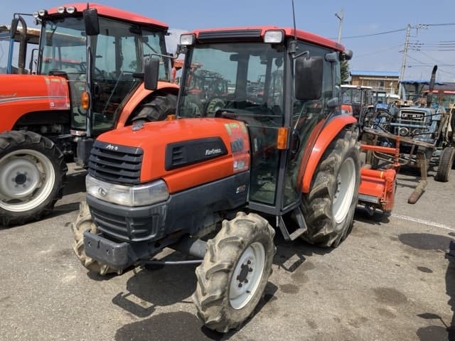 Tractor — Auction (lot 8459-2054)