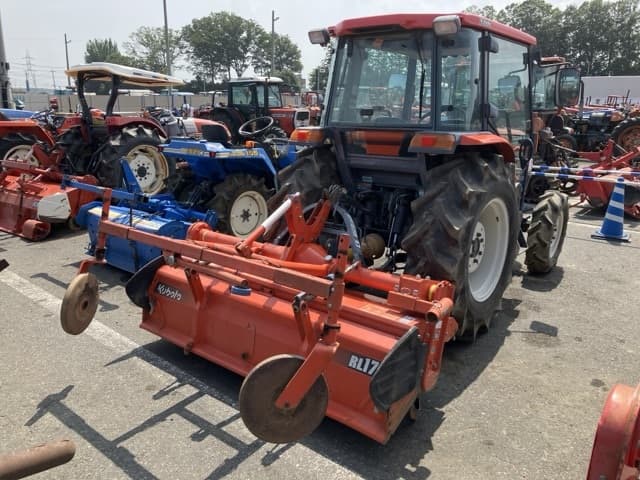 Tractor — Auction (lot 8459-2054)
